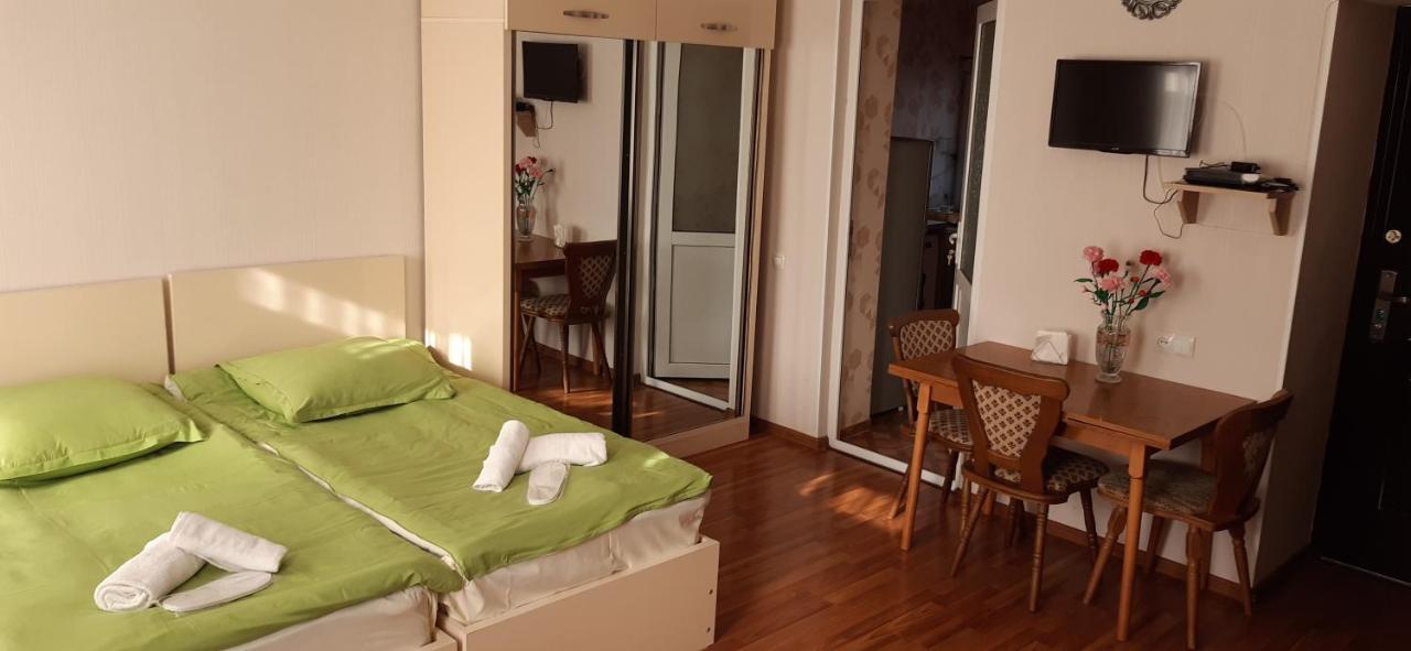 Tamara'S Apartament In Avlabari Тбилиси Екстериор снимка