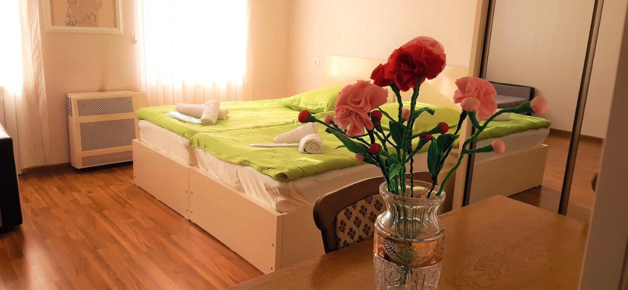 Tamara'S Apartament In Avlabari Тбилиси Екстериор снимка
