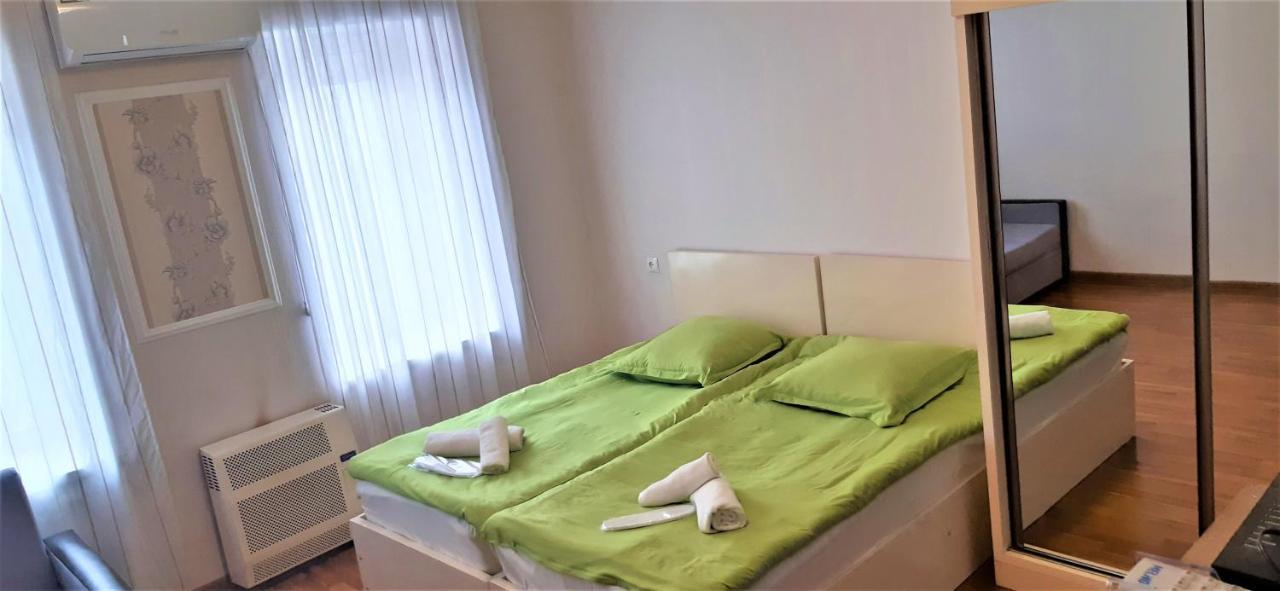 Tamara'S Apartament In Avlabari Тбилиси Екстериор снимка