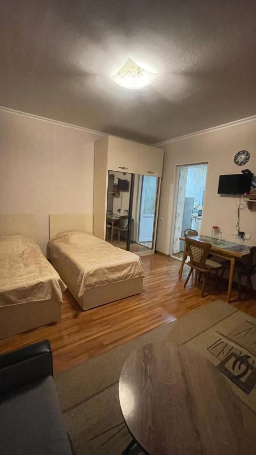 Tamara'S Apartament In Avlabari Тбилиси Екстериор снимка